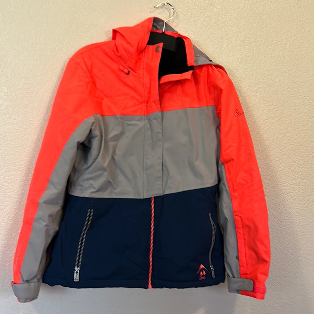 Dare 2b Women’s ski/snowboard jacket size 8
